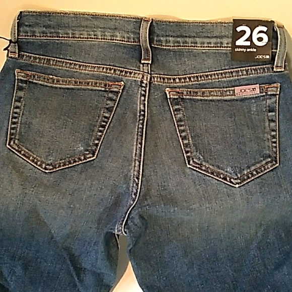 JOE'S MID RISE SKINNY ANKLE JEAN DISTRESSED, DECONSTRUCTED HEM. NWT - Picture 3 of 7